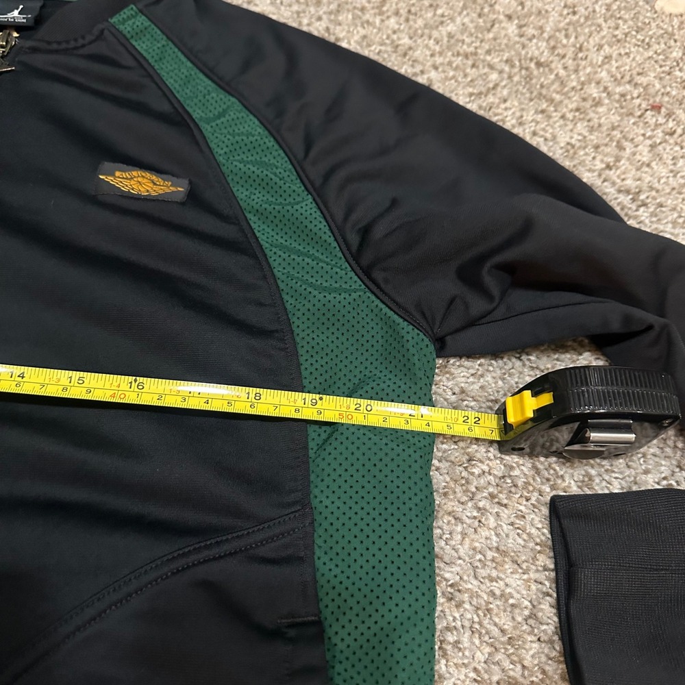 Jordan Mens Track Jacket XL Black Green Preowned Full Zip Mesh Trim Wings Logo - Picture 3 of 4